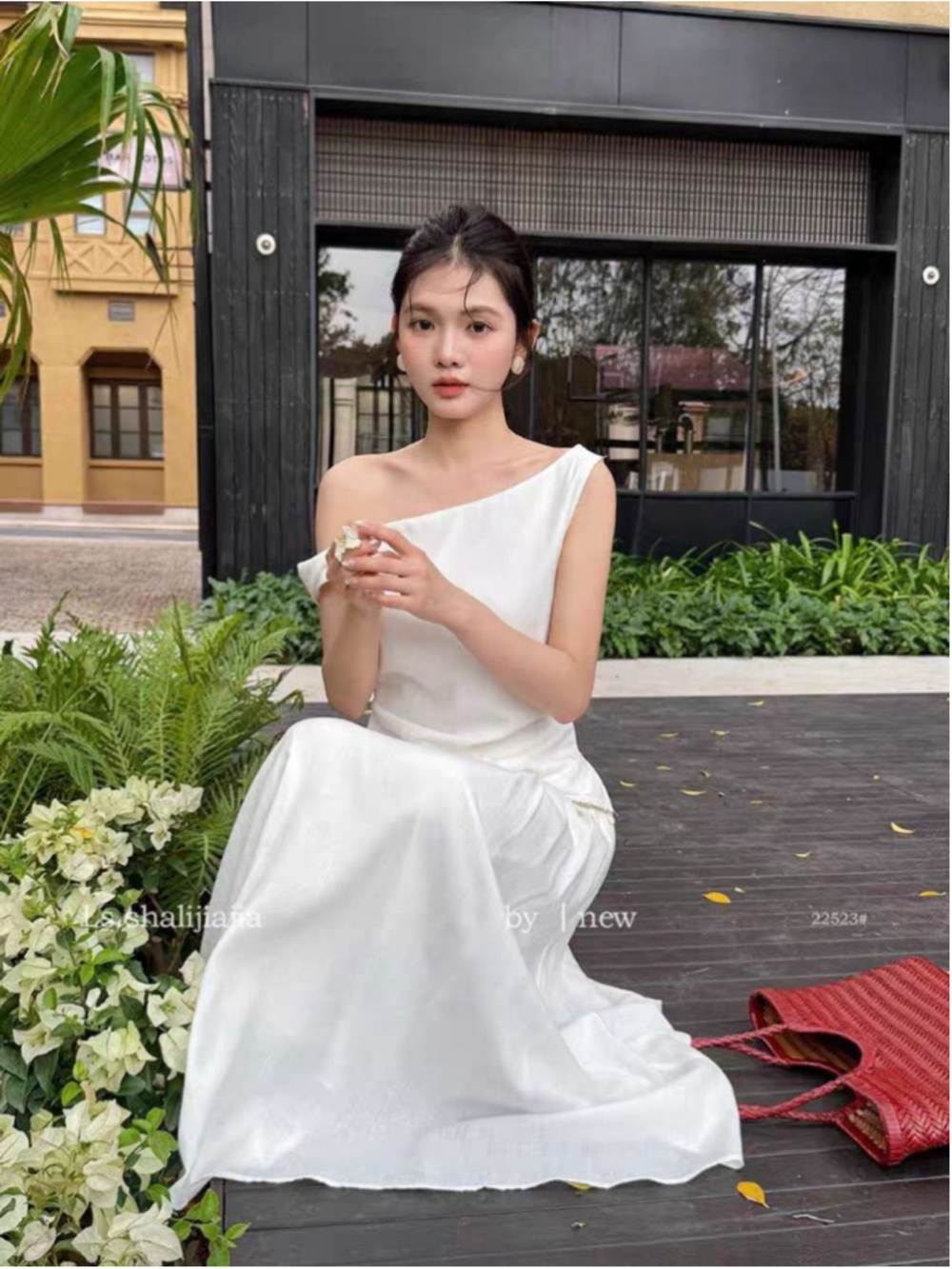 Elegant white lyocell & linen blend two-piece set